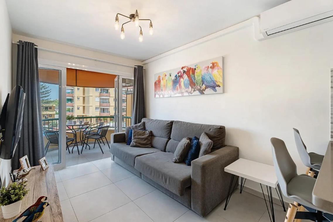 Apartamento De Lujo En Torre Del Sol, Playa De Las Americas Arona  Luaran gambar