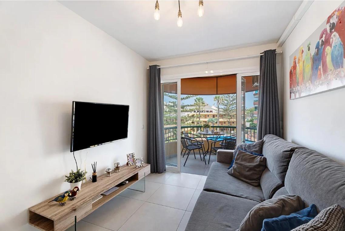 Apartamento De Lujo En Torre Del Sol, Playa De Las Americas Arona  Luaran gambar