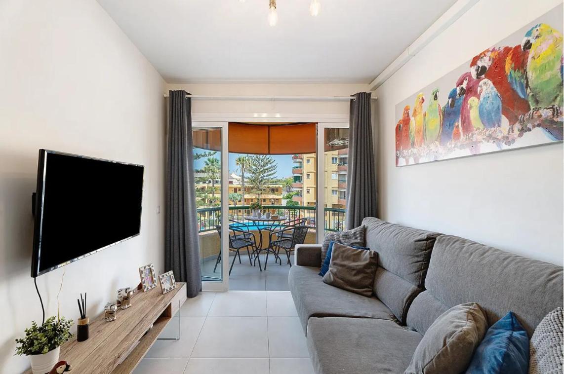 Apartamento De Lujo En Torre Del Sol, Playa De Las Americas Arona  Luaran gambar