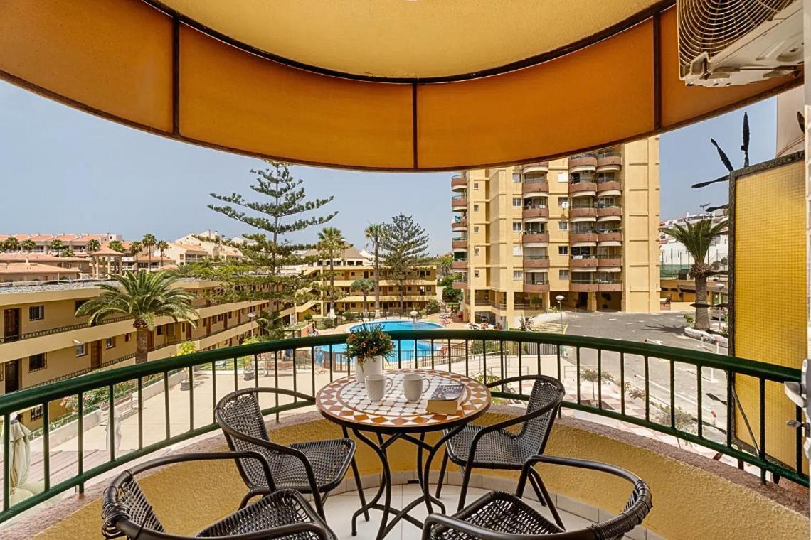 Apartamento De Lujo En Torre Del Sol, Playa De Las Americas Arona  Luaran gambar